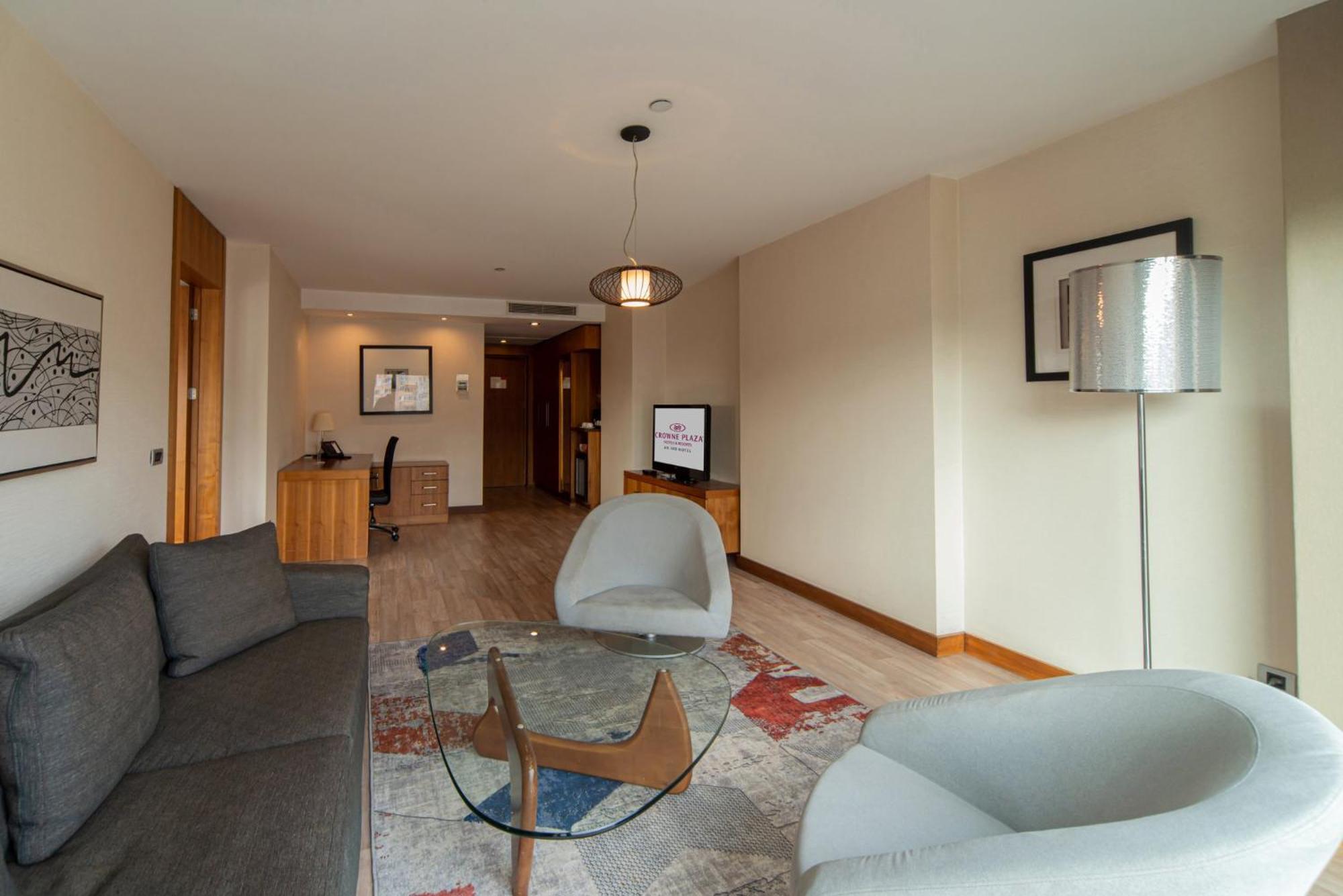 Hotel Crowne Plaza Harbiye By Ihg Istambul